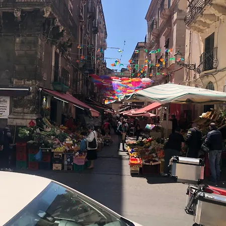 Garibaldi 94- Intera Casa A 2 Passi Dal Duomo Catania
